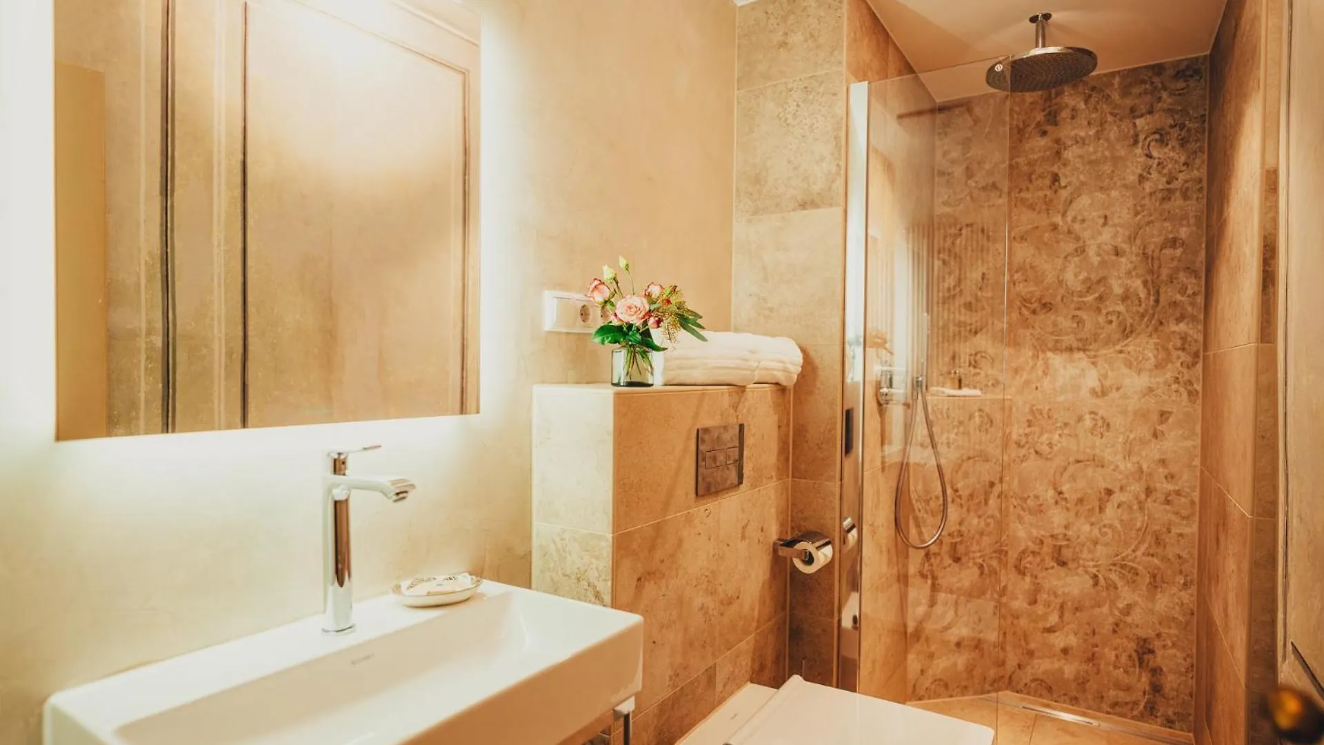 Hotel Villa Sorgenfrei & Restaurant Atelier Sanssouci Radebeul 4*,