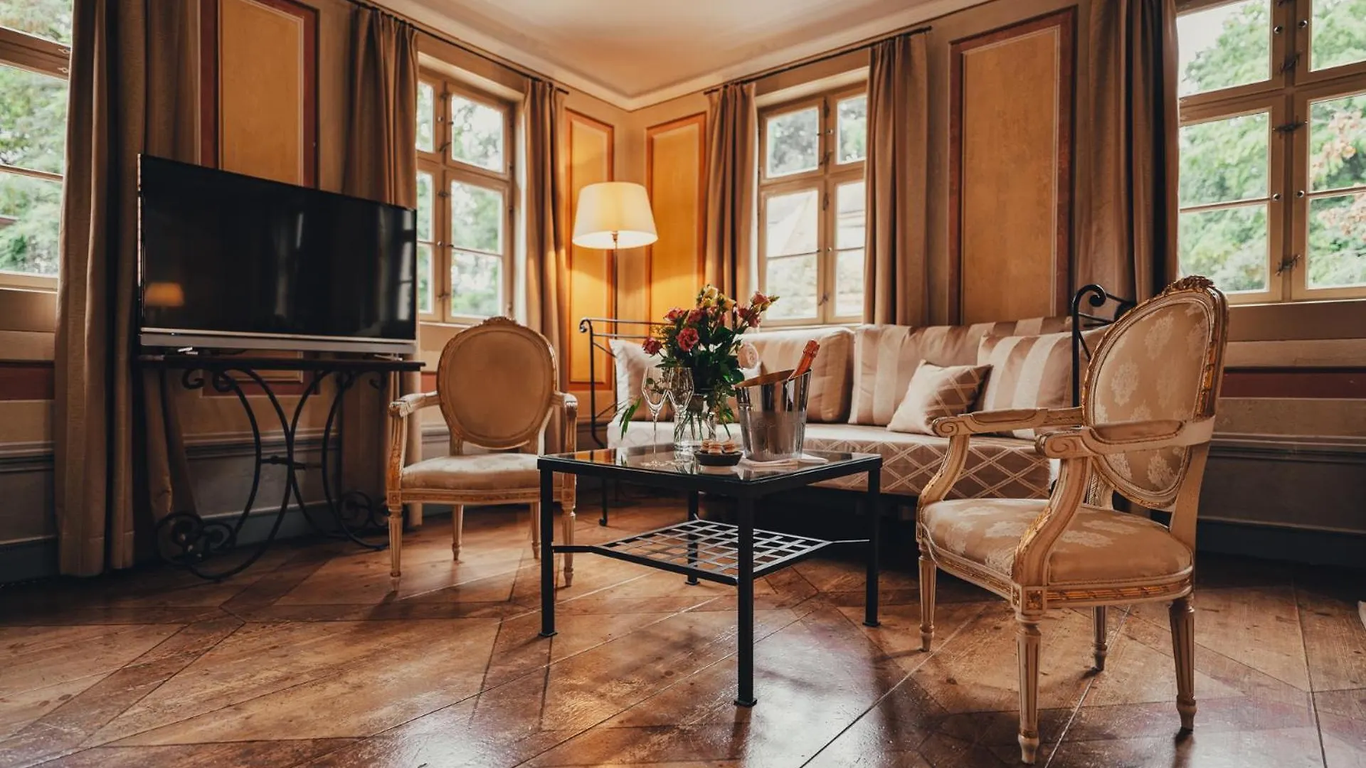 Hotel Villa Sorgenfrei & Restaurant Atelier Sanssouci Radebeul Almanya